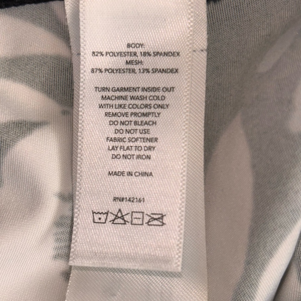 NWOT LEOPARD RISE LEGGINGS - Picture 8 of 9